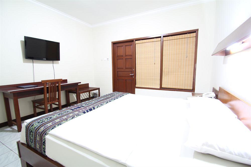 Paradiso Beach Inn Kuta Lombok Exteriör bild