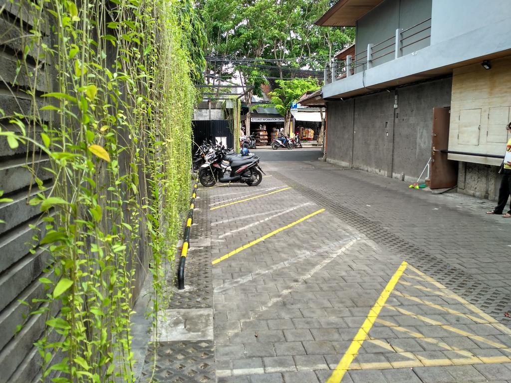 Paradiso Beach Inn Kuta Lombok Exteriör bild