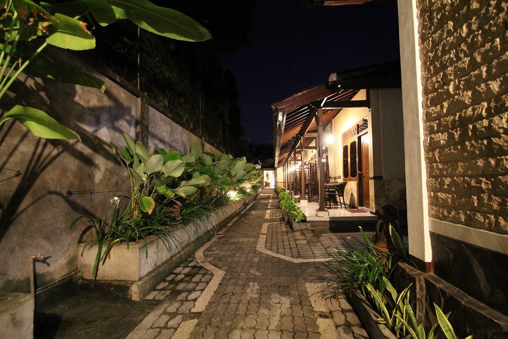 Paradiso Beach Inn Kuta Lombok Exteriör bild