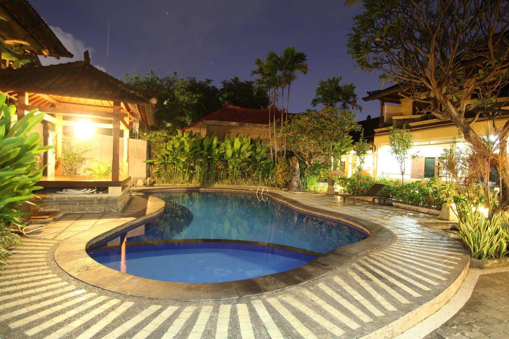 Paradiso Beach Inn Kuta Lombok Exteriör bild
