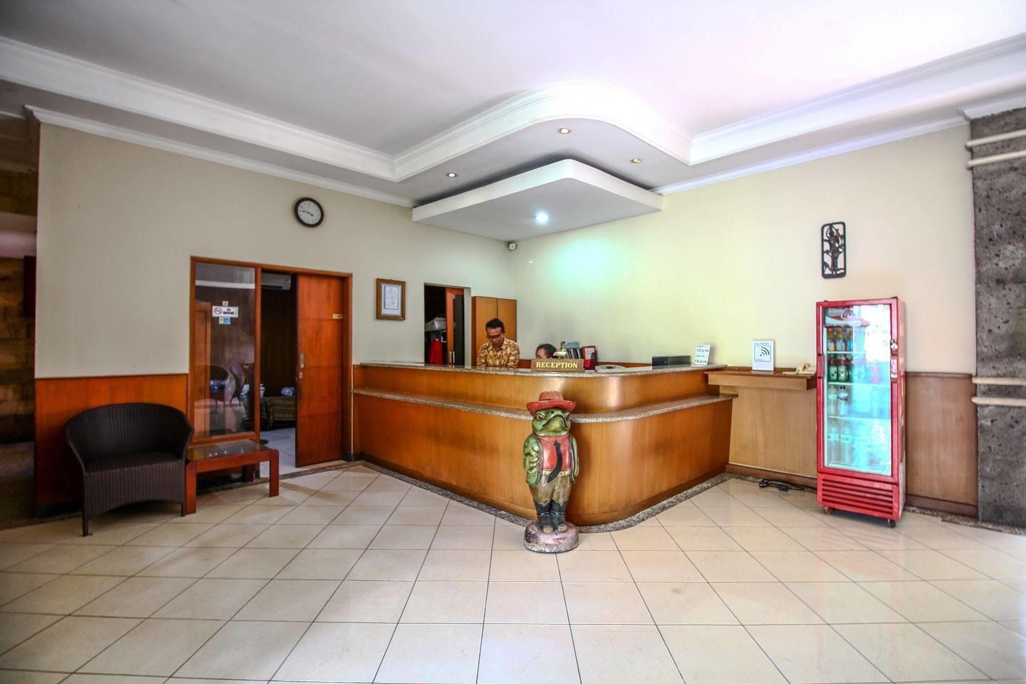 Paradiso Beach Inn Kuta Lombok Exteriör bild
